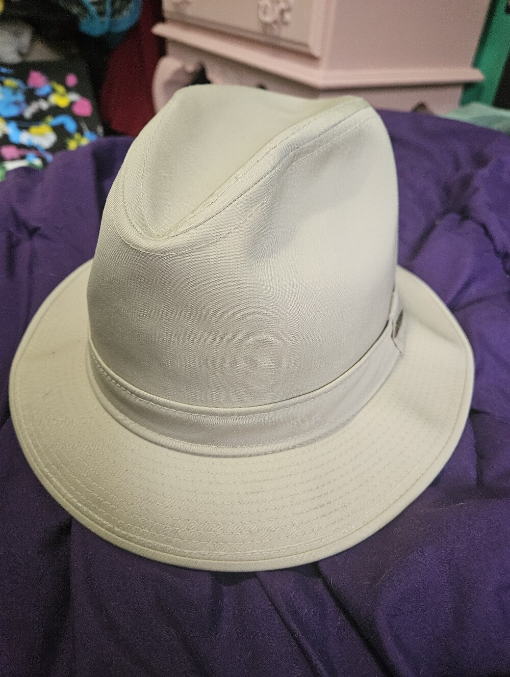 Classic Light Beige Fedora Hat, London Fog fitted Hat size 7 5/8